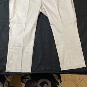 Buttoned Down Men's Relaxed Fit Flat Front Non-Iron Informal dress Chino Pant